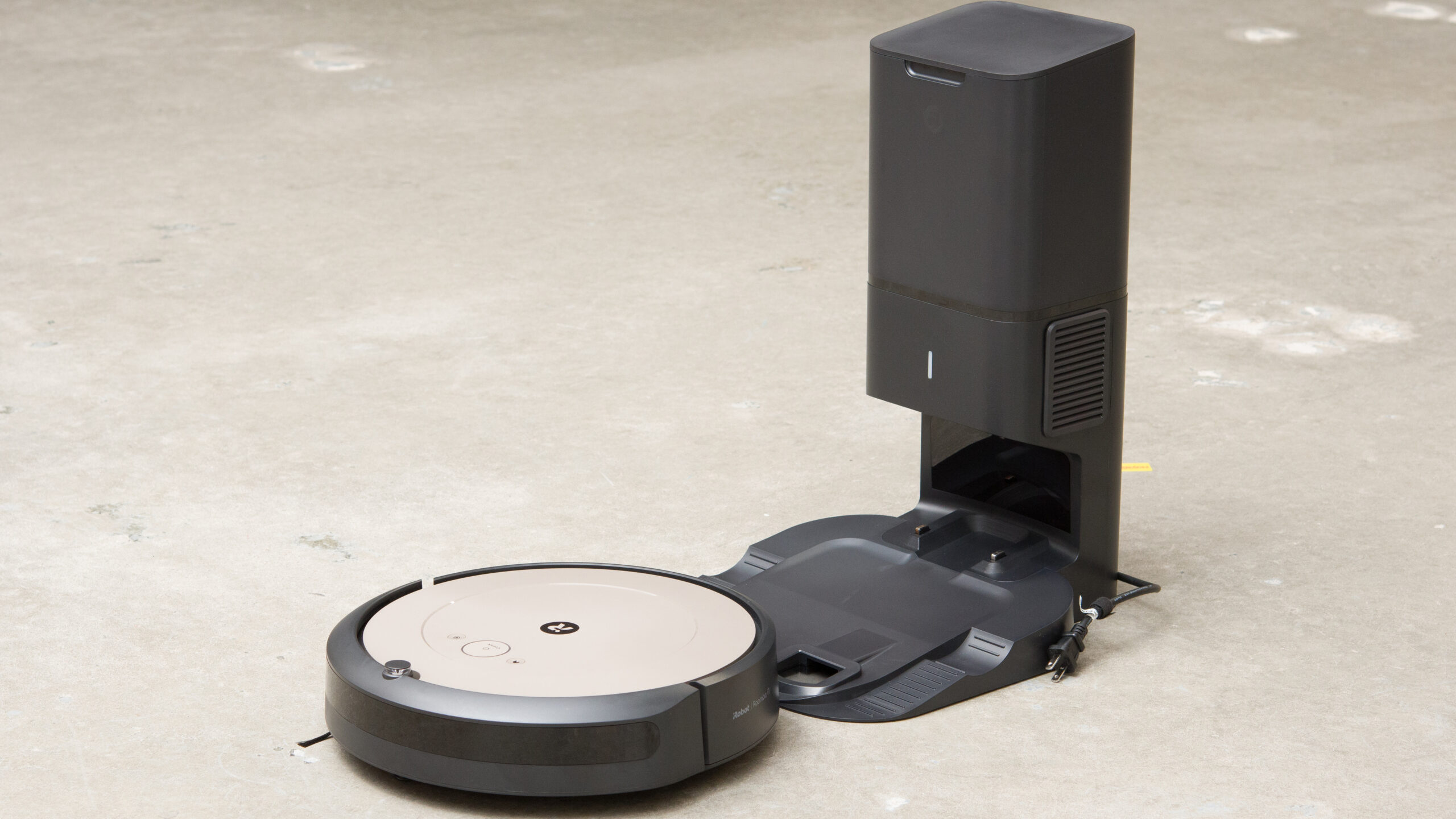 iRobot Roomba i3 robotti-imuri